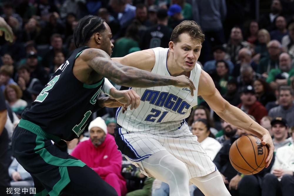 使她成为中 使她成为中